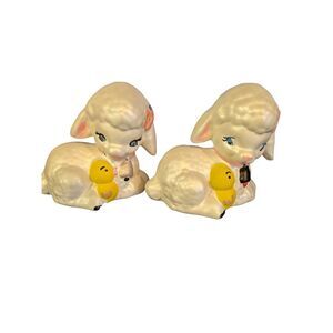 Adorable Vintage Decorative Ceramic Spring Lambs 3 1/2"‎ x 4" Lot Of 2